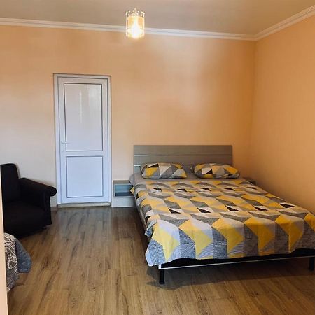Ano'A Apartamento Borjomi Exterior foto