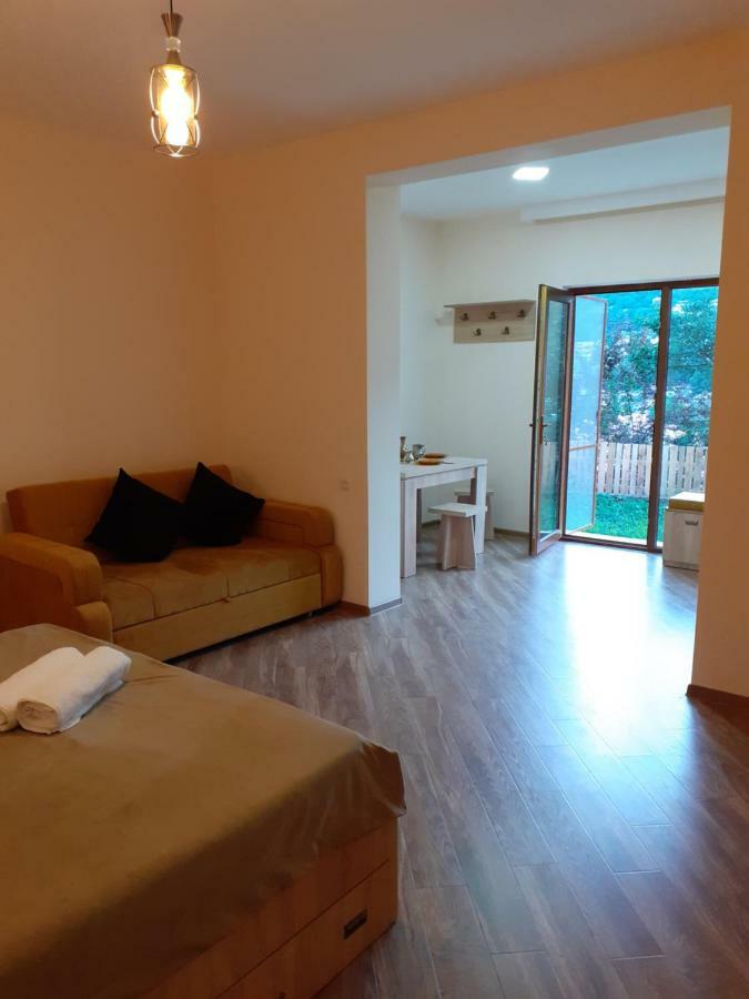 Ano'A Apartamento Borjomi Exterior foto